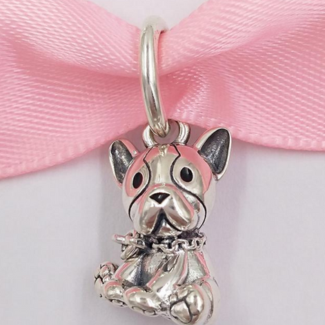 CHARM PAND BULLDOG